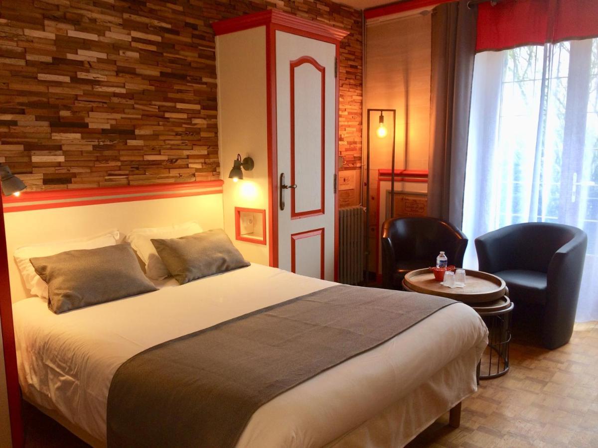 Courpiac Chambres D'Hotes Du Domaine Capiet מראה חיצוני תמונה